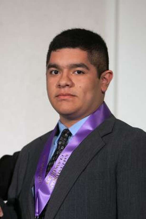 Ernesto Bosquez Jr., Reagan High School Class rank: Salutatorian Photo: R. - 920x920