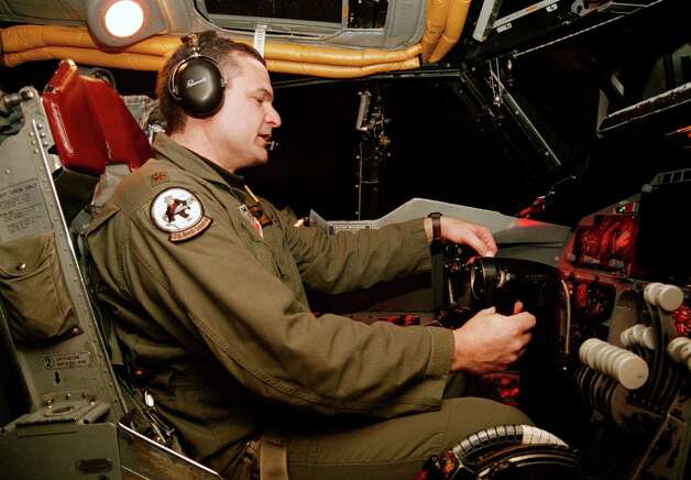 A U.S. Air Force major with the call sign "Ponch," a pilot instructor, flies a B-52 bomber training mission in a simulator March 5, 2003 at Barksdale Air Force Base in Louisiana. Photo: Mario Villafuerte, Getty Images / 2003 Getty Images