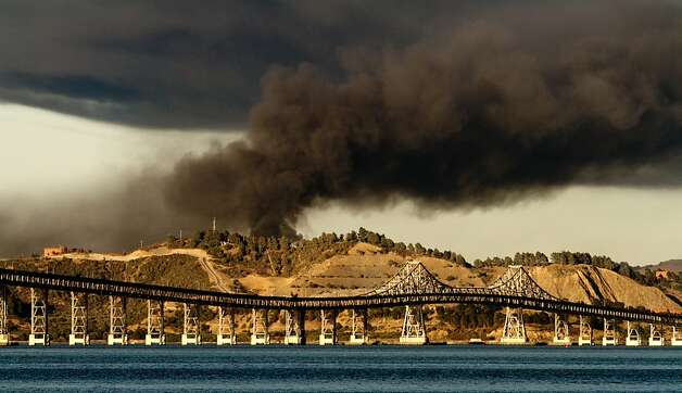 Fire at the Chevron Refinery in Richmond as seen from Tiburon, Calif. on Monday August 6th,  2012. Photo: John Storey, Special To The Chronicle / SF
