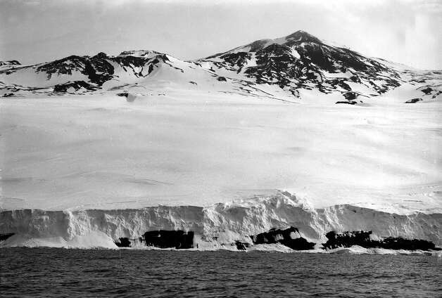 Captain Scott's Antarctic Expedition 1911 - 1912, 3rd January, 1911. A view of Mount Terror taken in the evening. Photo: Popperfoto, H.G. Pointing/Terra Nova / Popperfoto