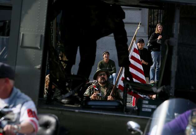 SF Veterans Day Parade salutes Korean War heroes