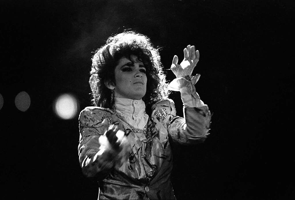 Wendy Melvoin of the Revolution onstage during the Prince concert at the Summit, Jan. 10, 1985. Photo: Steve Campbell, Houston Chronicle / Houston Chronicle