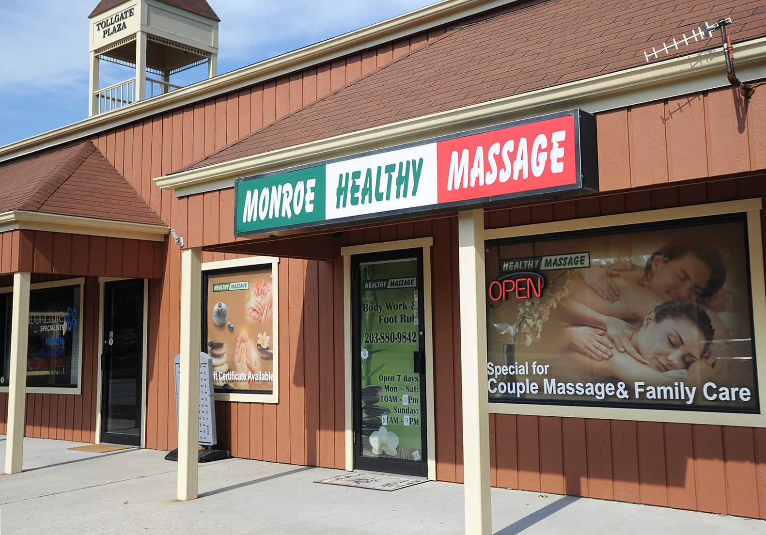 Massage parlor rubs Monroe residents the wrong way - Connecticut Post