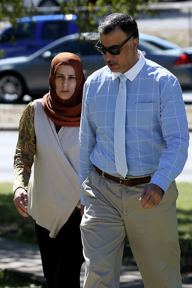 Hasan Al-Homoud, a Qatari military officer, and his wife, Zainab Al-Hosani, shown in October, accused of abusing two female servants, entered a plea deal and were immediately deported Wednesday. Photo: Jerry Lara /San Antonio Express-News / © 2015 San Antonio Express-News