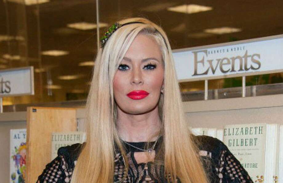 Jenna Jameson Compares Muslims To Kkk Defends Milo Yiannopoulos In Twitter Tirade The