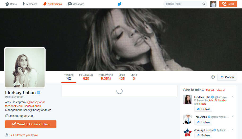 Lindsay Lohan just deleted her Instagram and Twitter posts and quoted the Islamic greeting "Alakum salam," meaning "Peace be unto you," in her bio. Some fans are saying that she's converted to Islam after recently being seen in a headscarf given to her during her time in Turkey.
</p><p>Source: Twitter&gt;&gt;Keep clicking to see how her fans have reacted Photo: Twitter