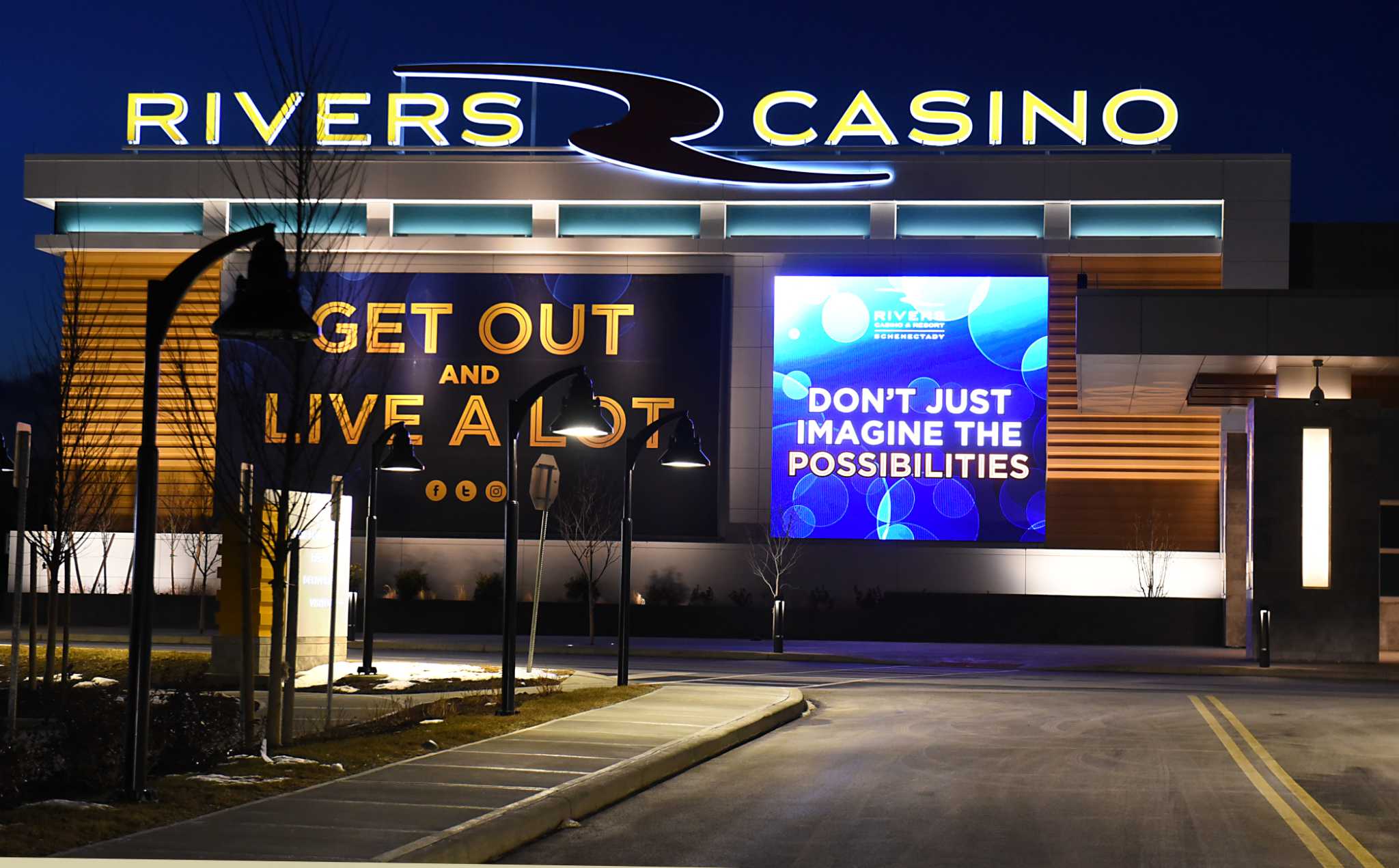 Job fair June 3 to fill 100 positions at Rivers Casino for new hotel