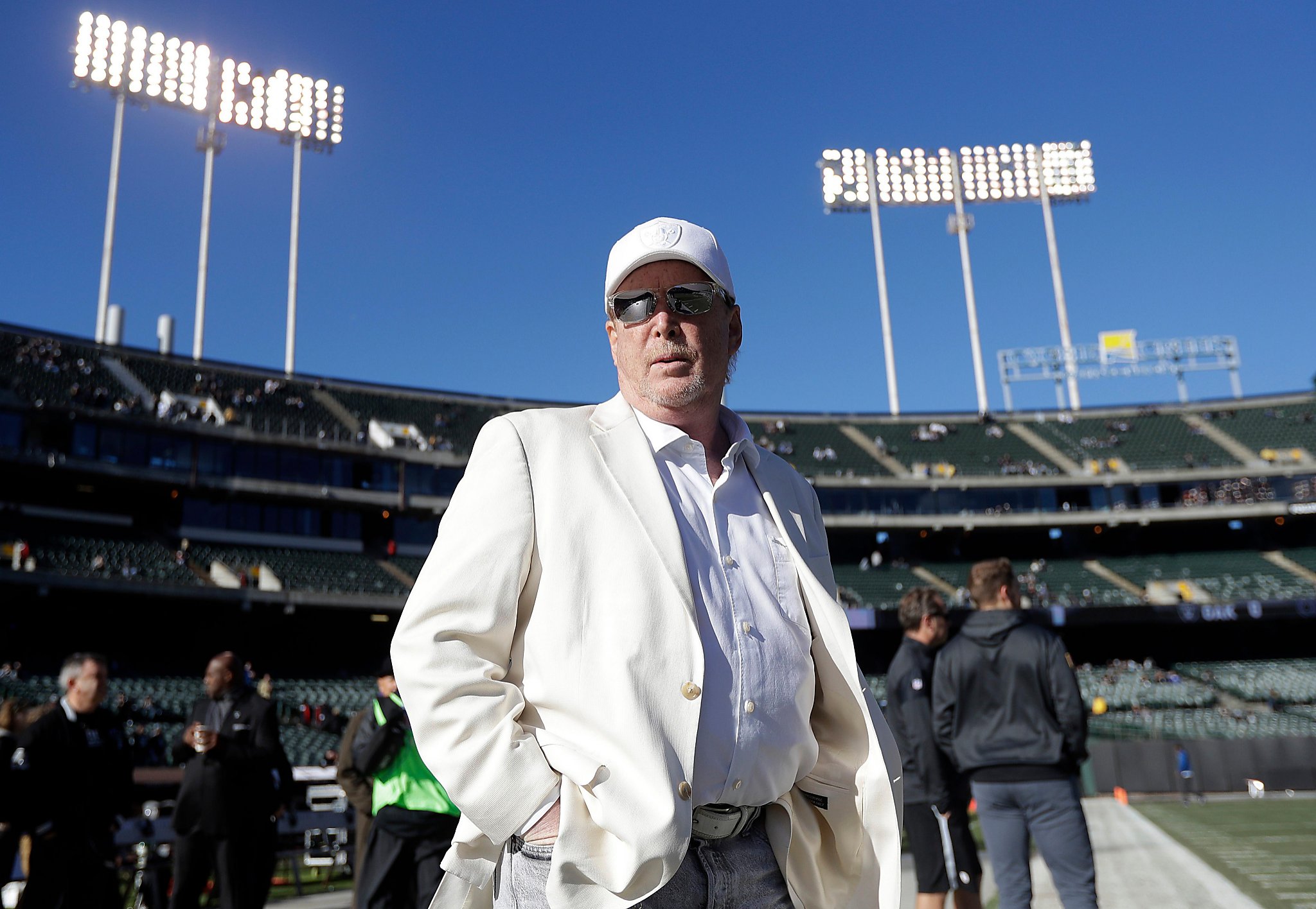 Raiders’ move to Las Vegas looks like a certain bet - San Francisco Chronicle
