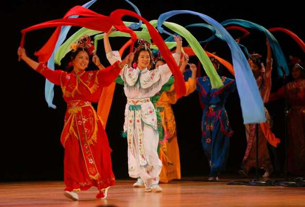 ribbon dance chinese