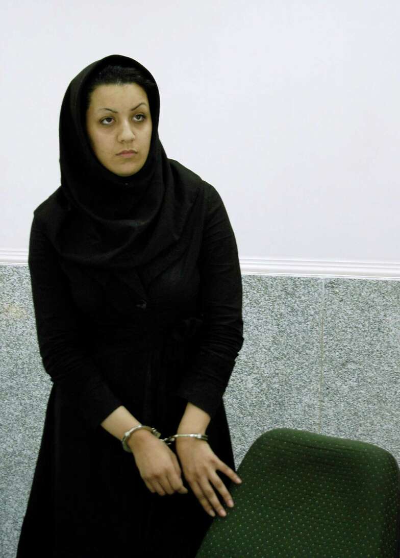 Reyhaneh-Jabbari-hanged-iran