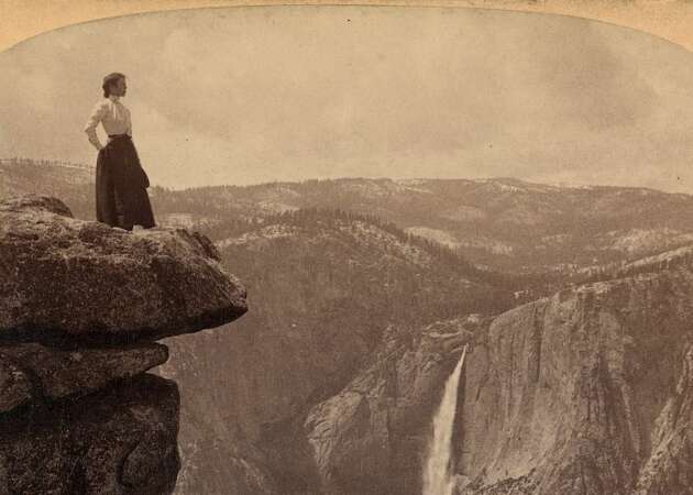 Mystery couple in gorgeous Yosemite photo sought via social media