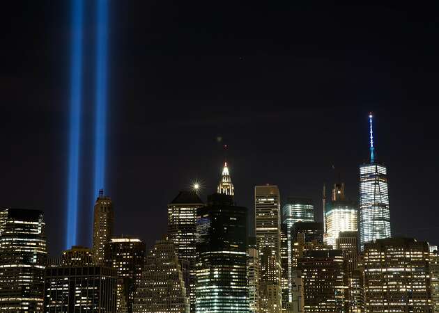 'Tribute in Light' illuminates the sky above Manhattan