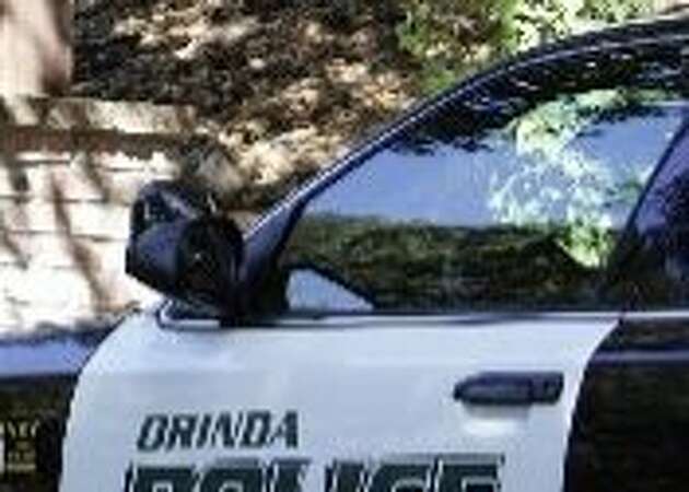 Orinda couple held up by armed masked men in their own driveway