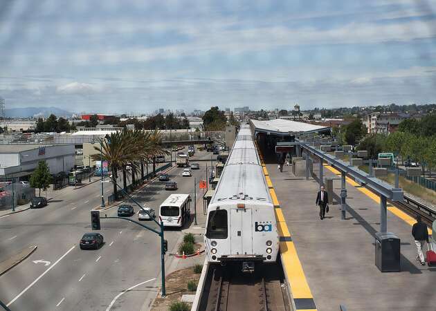 BART communication with public questioned after 2nd teen mob robbery