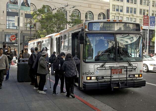 Woman attacked and robbed on Muni bus by four assailants
