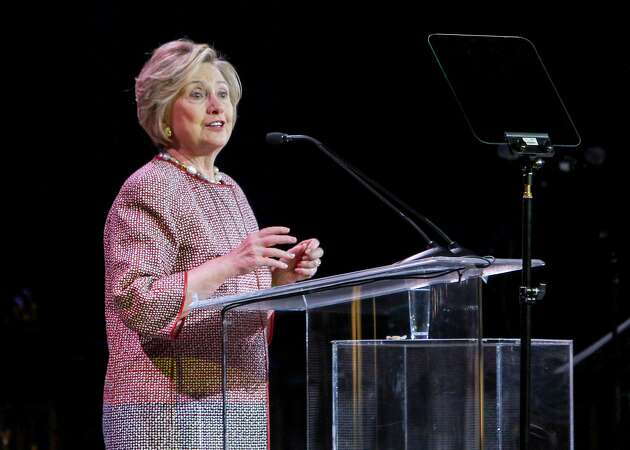 Clinton worries about GOP as Dems implodes