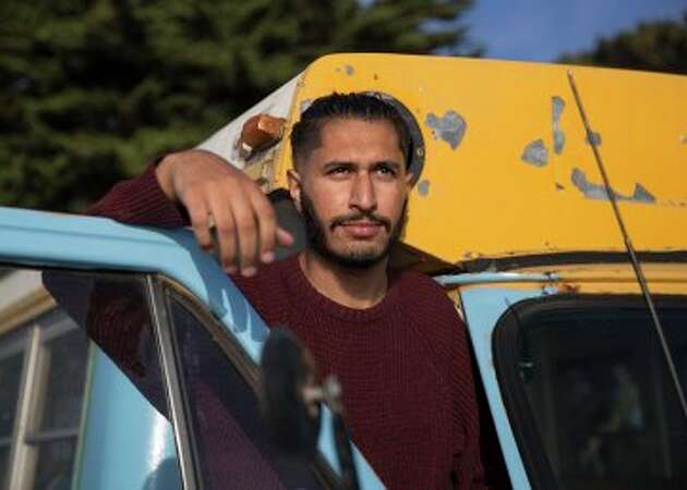 Homeless UC Berkeley student lives in refurbished school bus