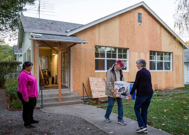 Their home lost to the Tubbs Fire, Calistoga family rebounds with a little help